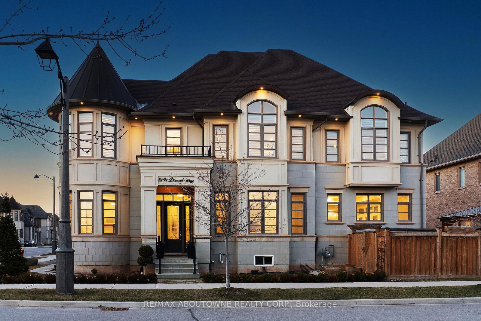 3191-daniel-way-oakville-ontario-w12952104