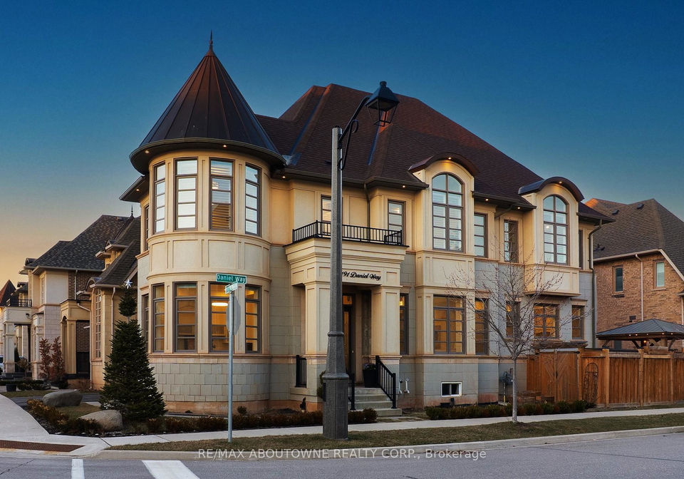 3191-daniel-way-oakville-ontario-w12952104