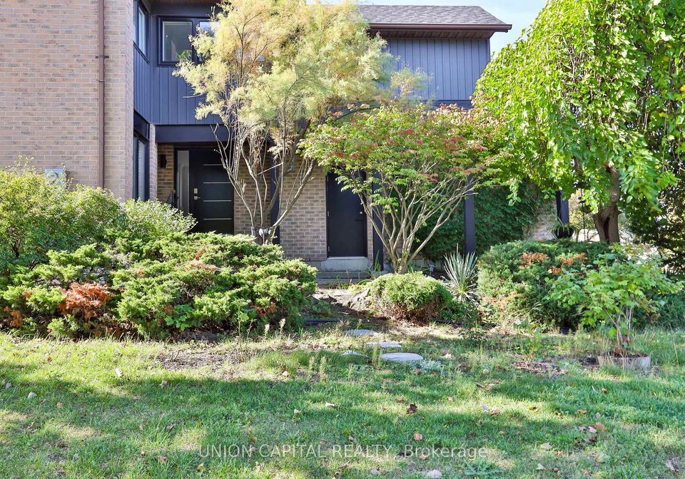 168-kingsbridge-garden-circle-mississauga-ontario-w12952112