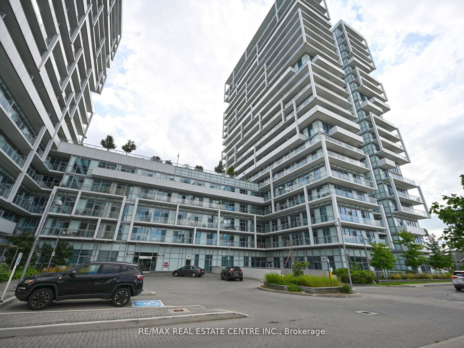 65-speers-road-oakville-ontario-w12952350