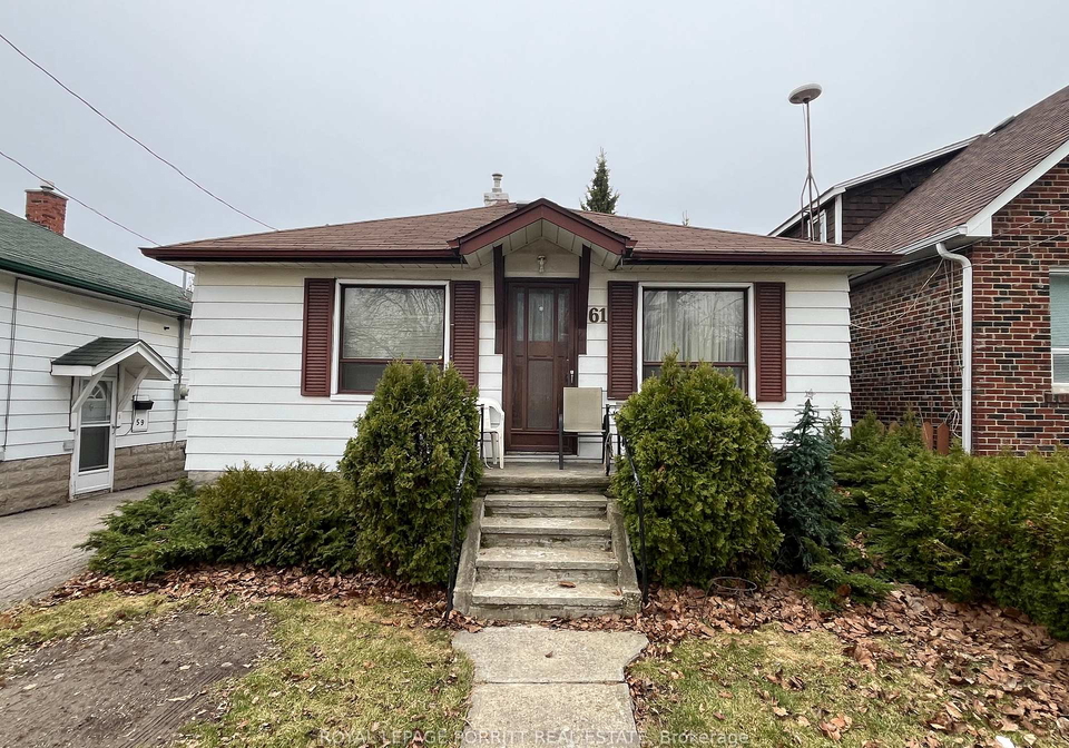 61-fairfield-avenue-etobicoke-ontario-w12952436