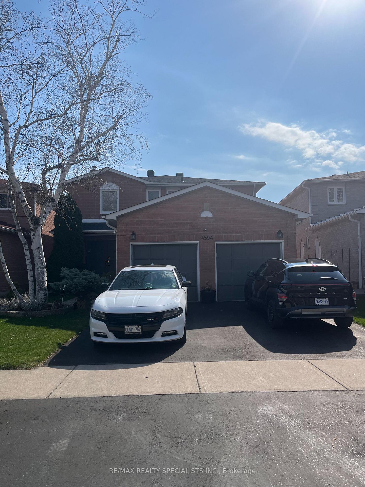 4594-bismark-crescent-mississauga-ontario-w12952682