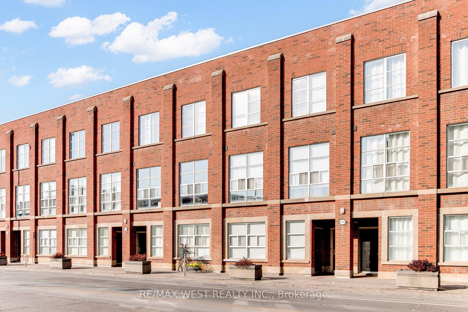 1396-bloor-street-w-toronto-ontario-w12952792