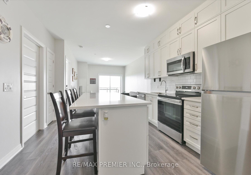 102-grovewood-common-oakville-ontario-w12952928