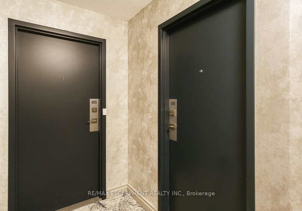 3650-kaneff-crescent-mississauga-ontario-w12953086