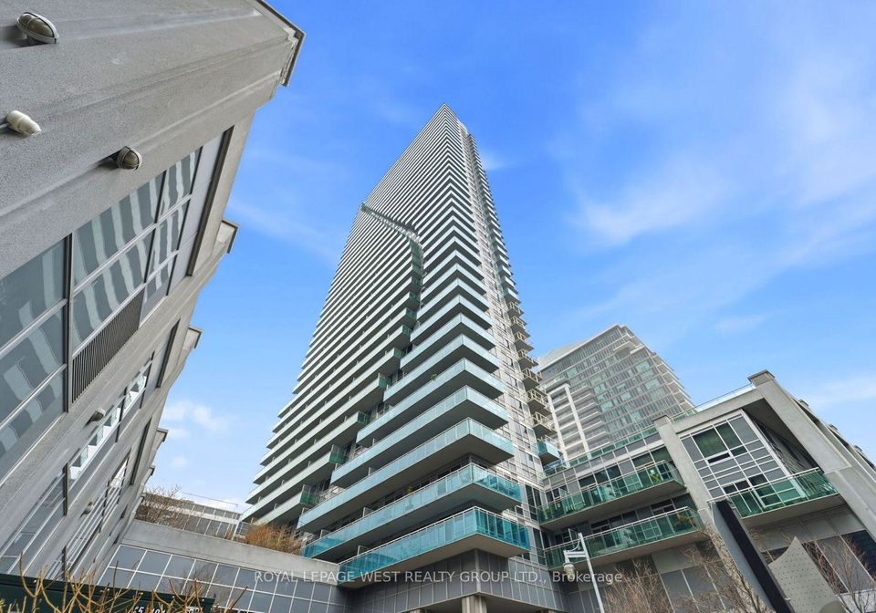 16-brookers-lane-etobicoke-ontario-w12953370