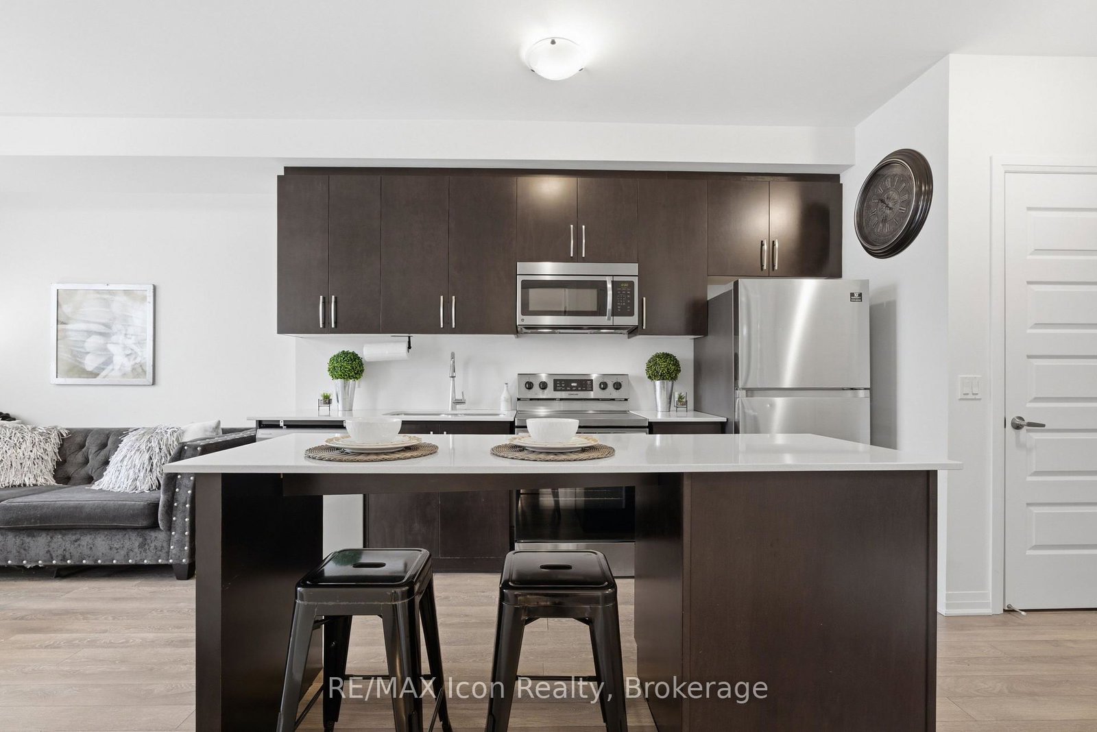 1105-leger-way-milton-ontario-w12953594
