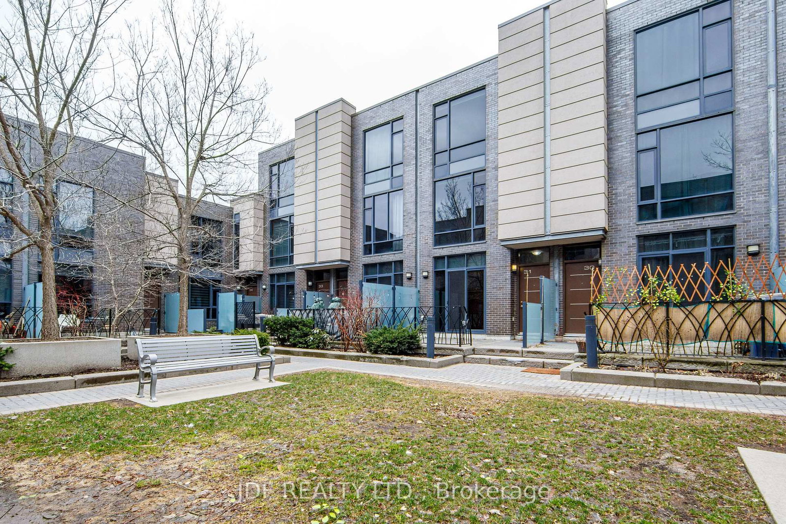 19-valhalla-inn-road-etobicoke-ontario-w12953888
