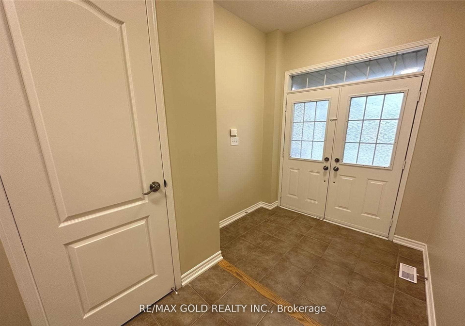 2295-stone-glen-crescent-oakville-ontario-w12953998