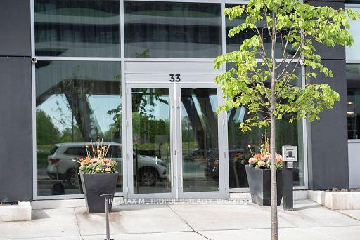 33-shore-breeze-drive-etobicoke-ontario-w12954260
