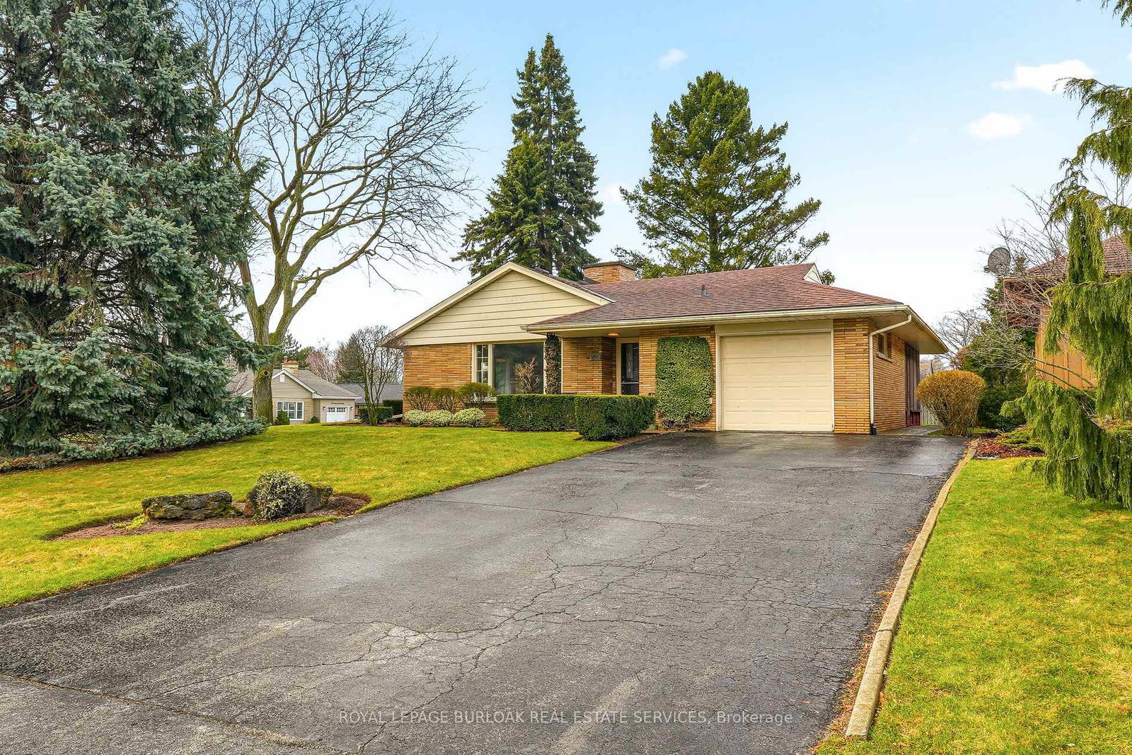 890-falcon-boulevard-burlington-ontario-w12954490
