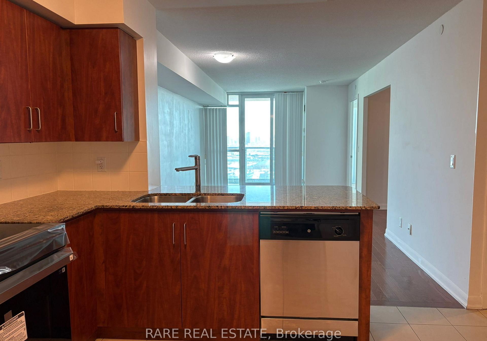 215-sherway-gardens-road-etobicoke-ontario-w12954564