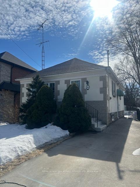 6-hiawatha-parkway-mississauga-ontario-w12954868