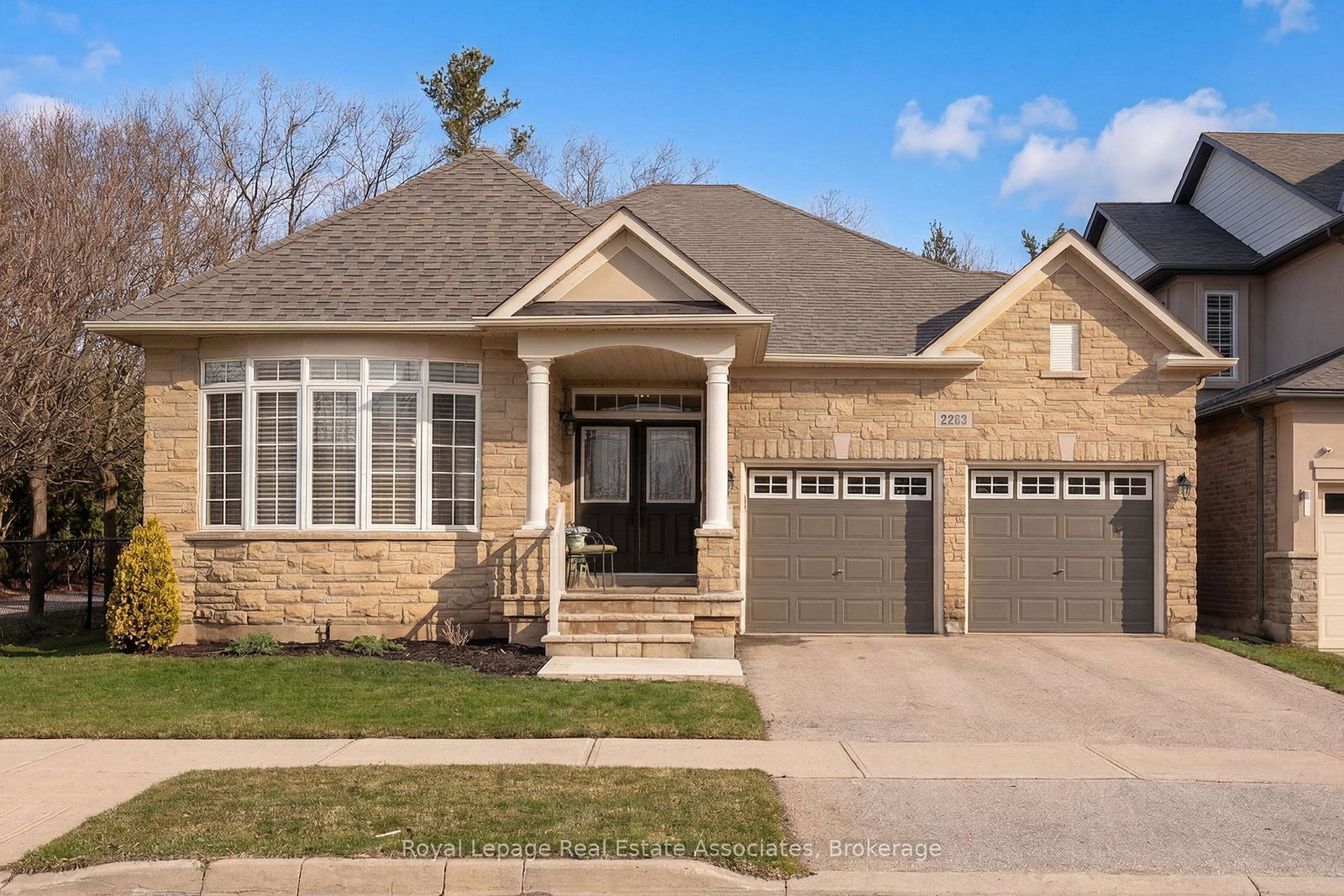 2263-wuthering-heights-way-oakville-ontario-w12955566