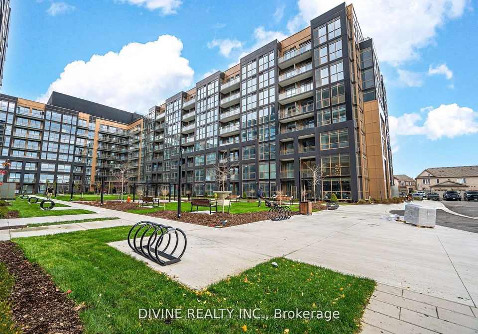2343-khalsa-gate-oakville-ontario-w12955698
