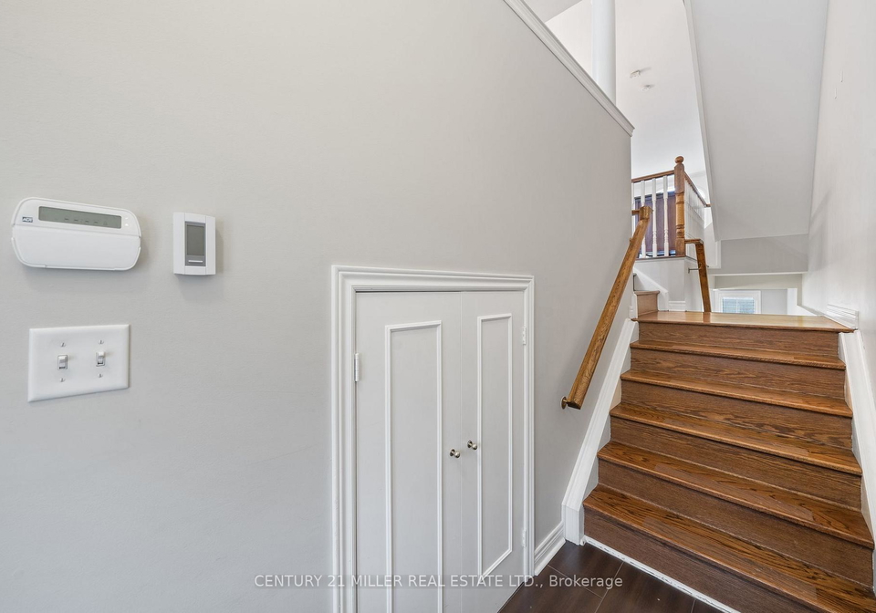 16-james-stock-path-etobicoke-ontario-w12955904