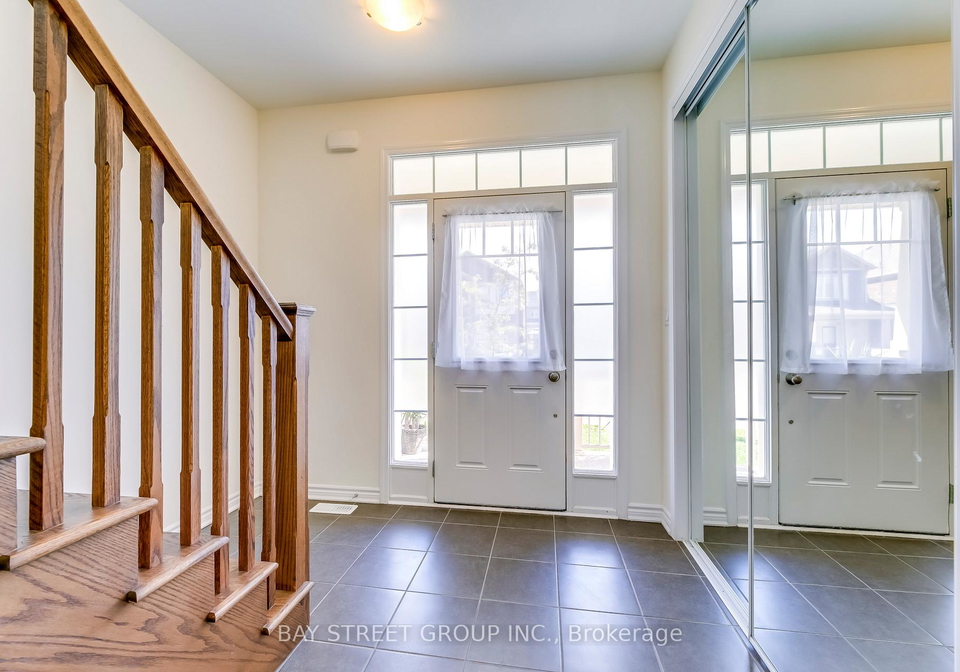 125-hatt-court-milton-ontario-w12956032