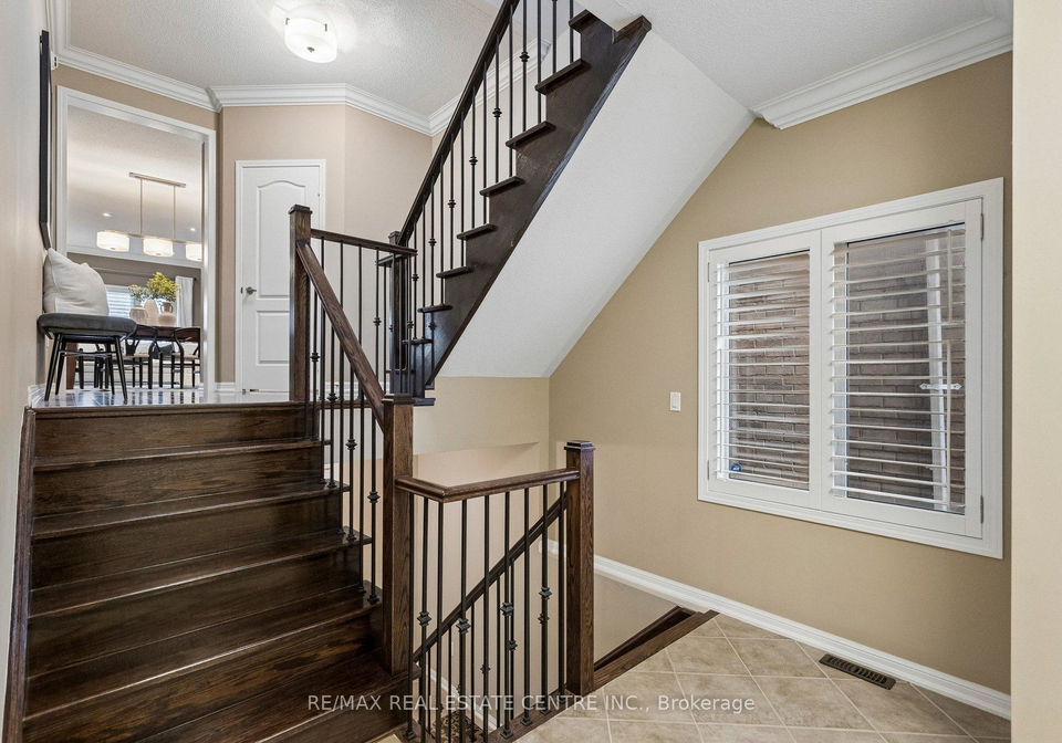 700-caldwell-crescent-milton-ontario-w12956200