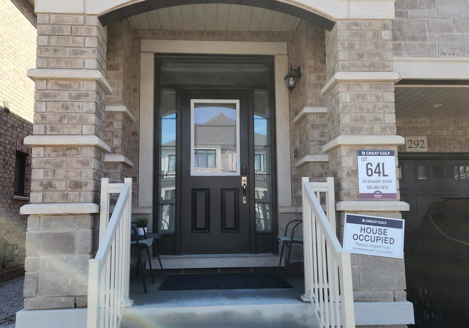 292-bergamot-avenue-milton-ontario-w12956302