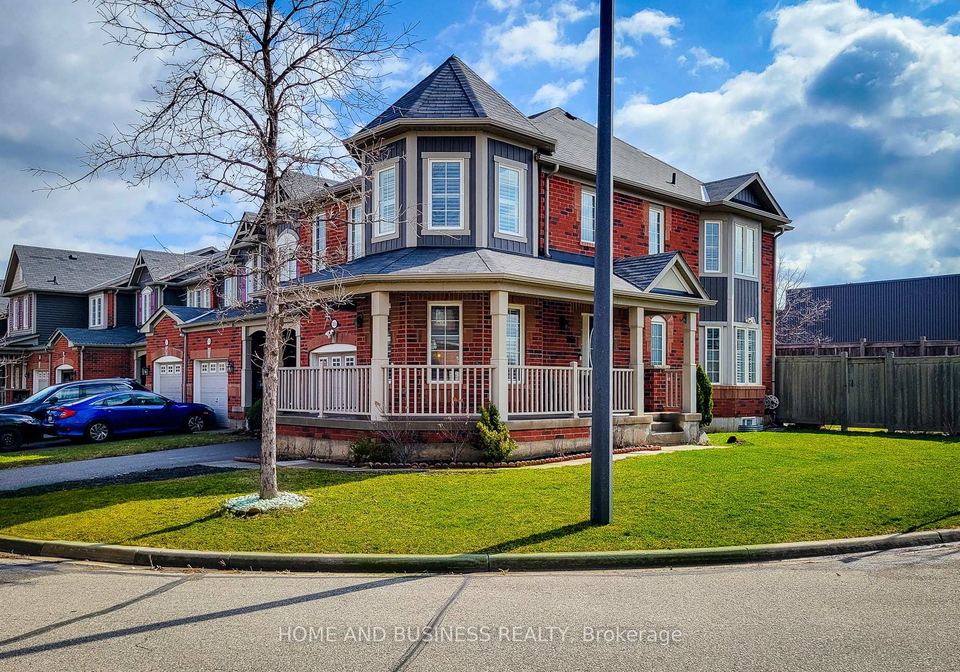355-chuchmach-close-milton-ontario-w12956606