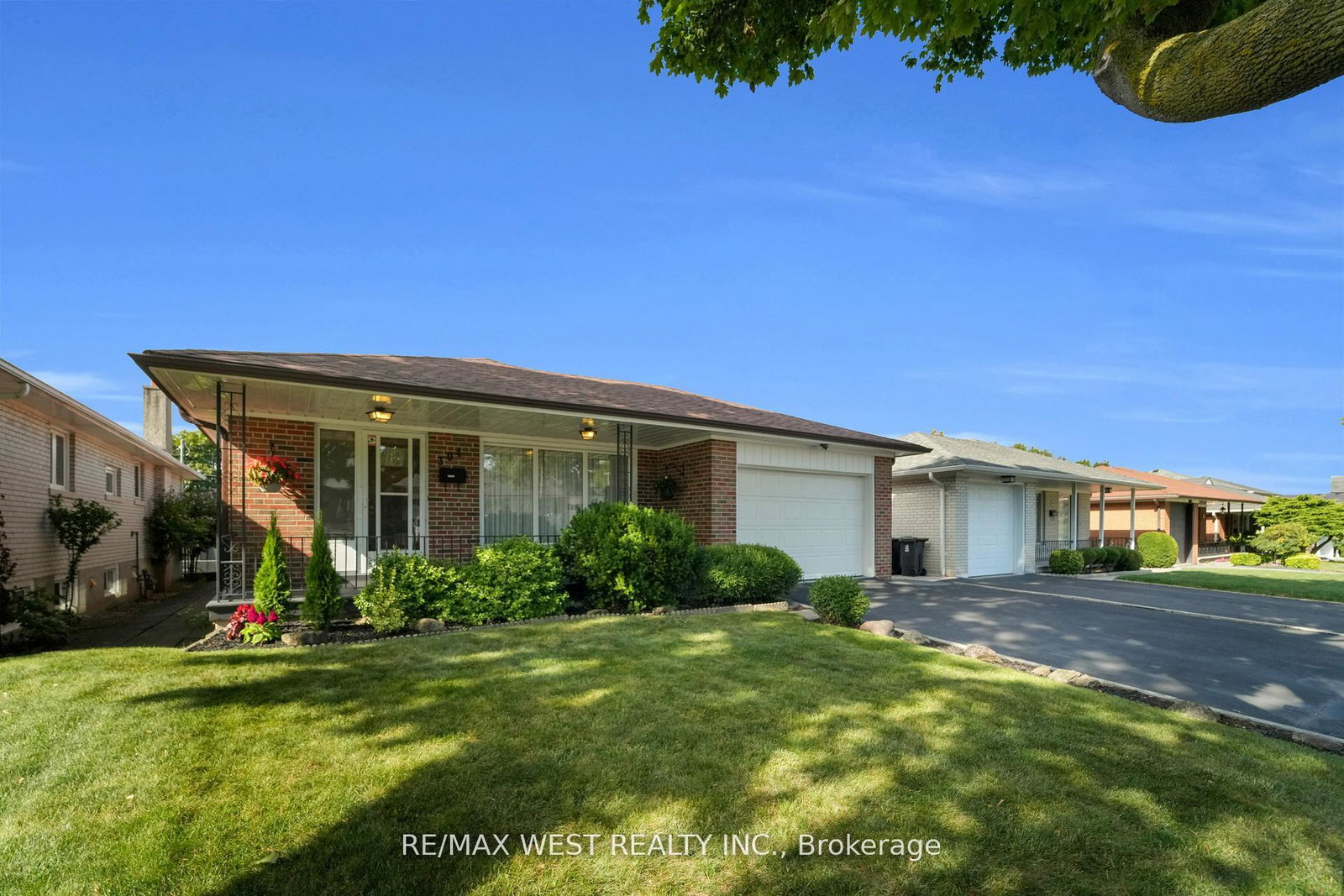 304-la-rose-avenue-etobicoke-ontario-w12956882