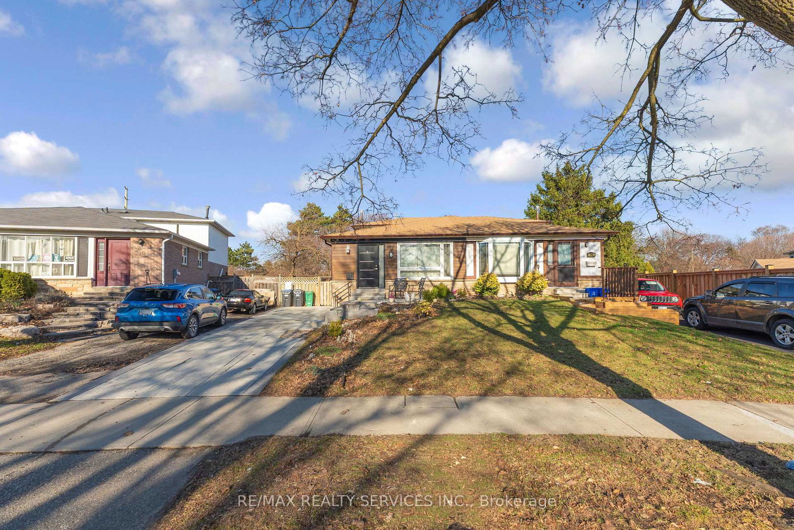 8-chipwood-acres-brampton-ontario-w12956956