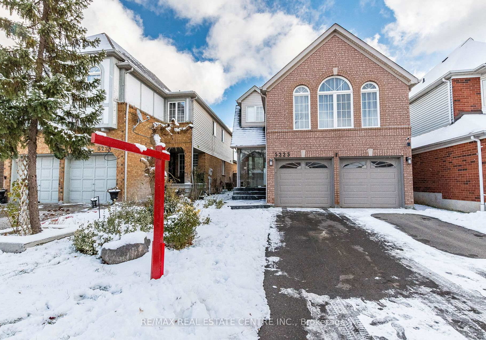 5223-ruperts-gate-drive-mississauga-ontario-w12956984