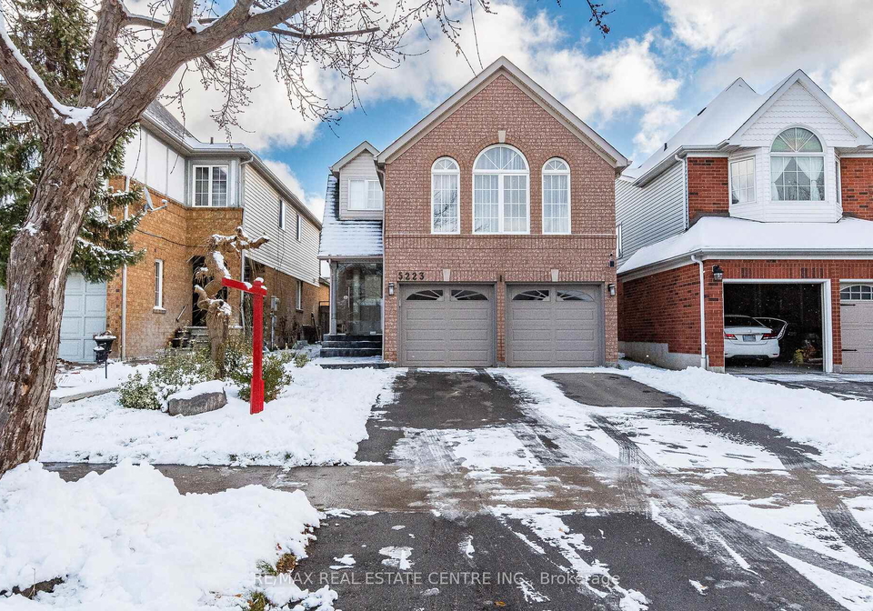 5223-ruperts-gate-drive-mississauga-ontario-w12956984