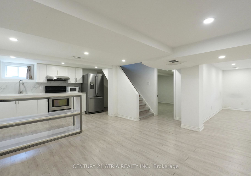 1070-fergus-avenue-mississauga-ontario-w12957044