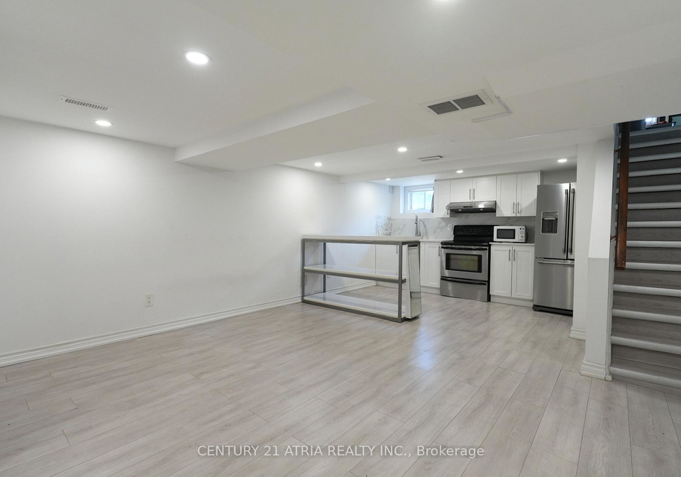 1070-fergus-avenue-mississauga-ontario-w12957044