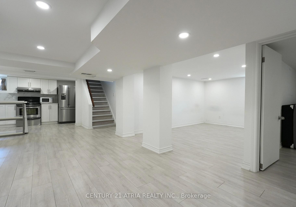1070-fergus-avenue-mississauga-ontario-w12957044