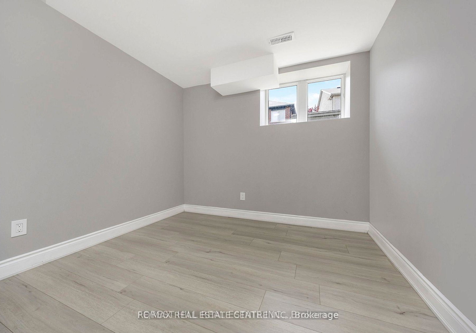 928-dice-way-milton-ontario-w12957142