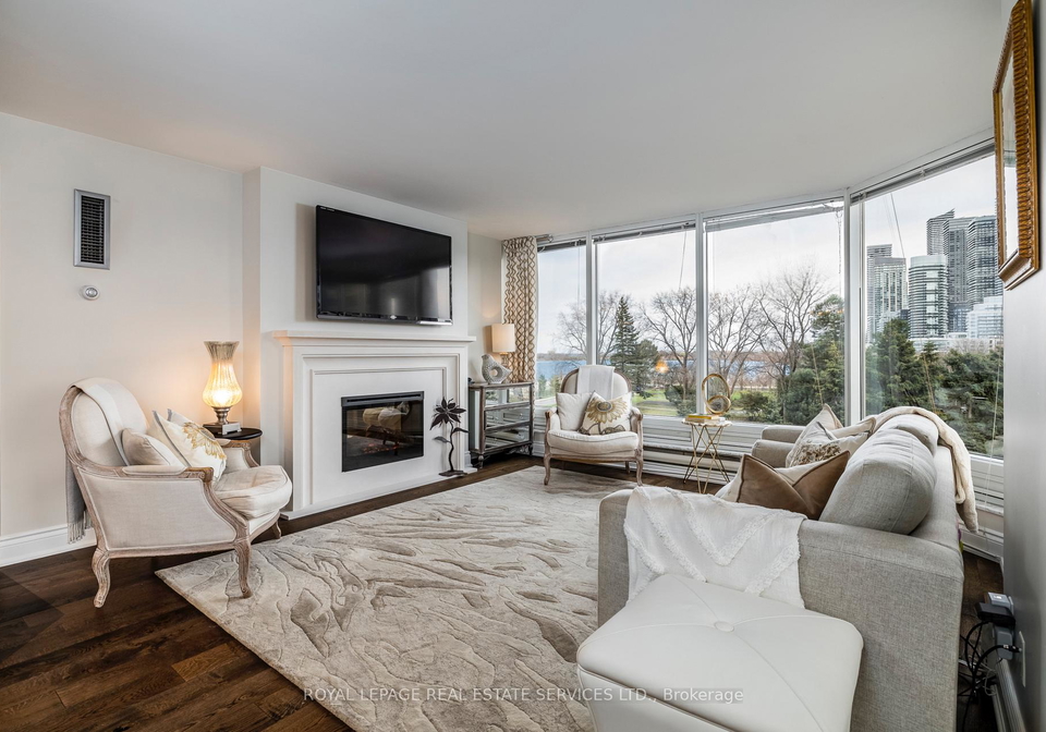1-palace-pier-court-etobicoke-ontario-w12957174