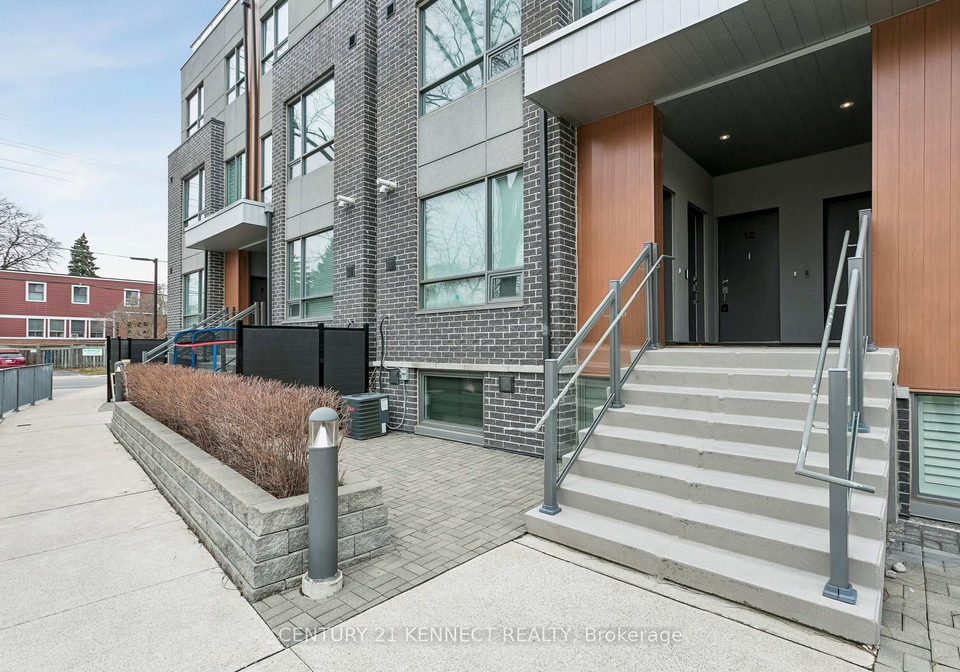 670-atwater-avenue-mississauga-ontario-w12957312