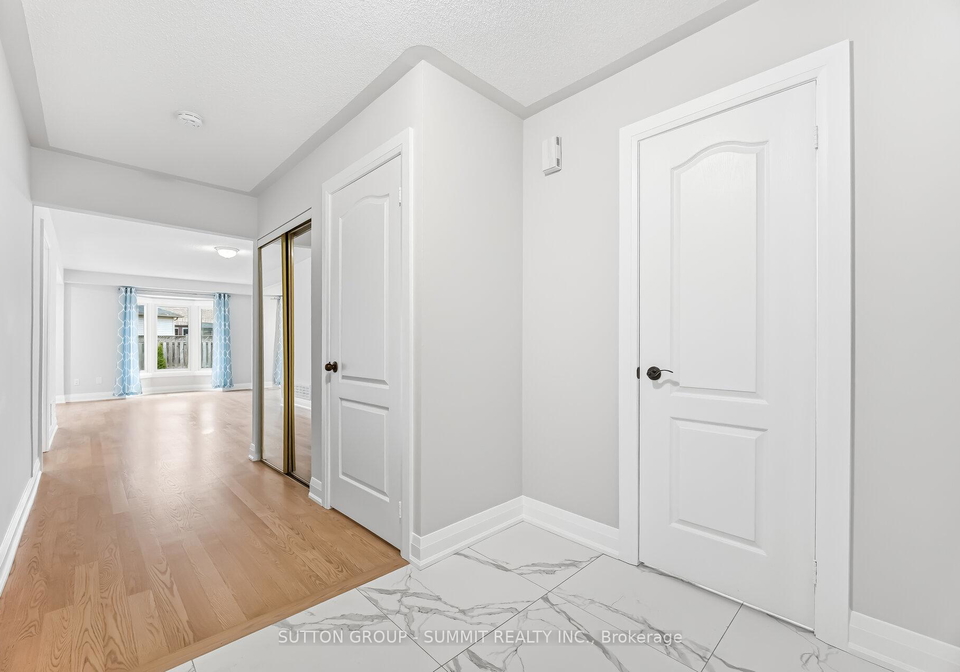 139-genesee-drive-oakville-ontario-w12957460