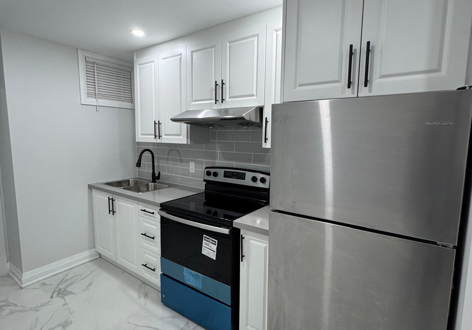 414-perth-avenue-toronto-ontario-w12957648