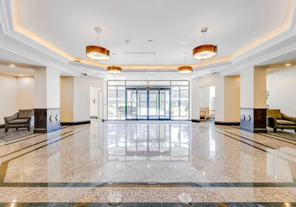 2155-burnhamthorpe-road-w-mississauga-ontario-w12957814