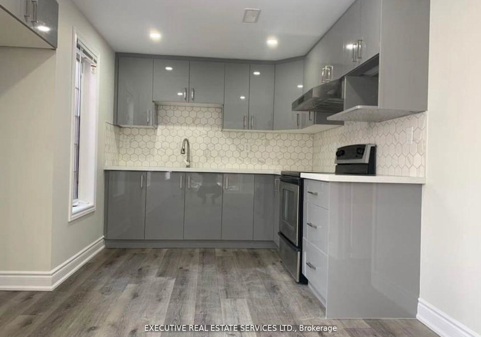 39-stoneylake-avenue-brampton-ontario-w12958302