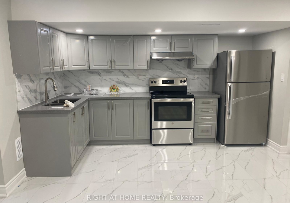 409-comiskey-crescent-mississauga-ontario-w12958390