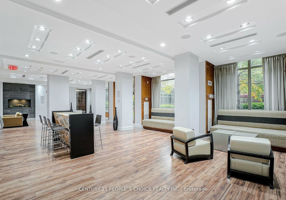 310-burnhamthorpe-road-w-mississauga-ontario-w12958426