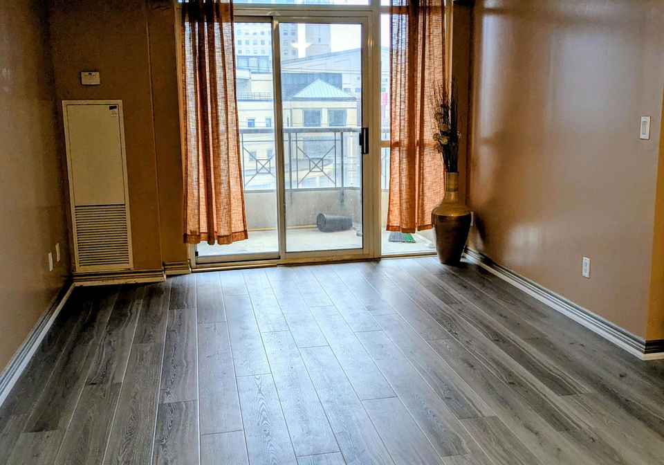310-burnhamthorpe-road-w-mississauga-ontario-w12958426
