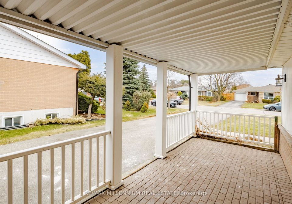 11-beechwood-crescent-brampton-ontario-w12958496