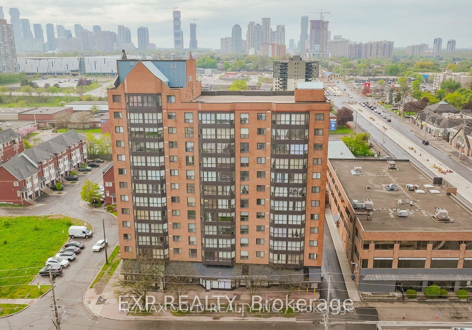 25-agnes-street-mississauga-ontario-w12958504