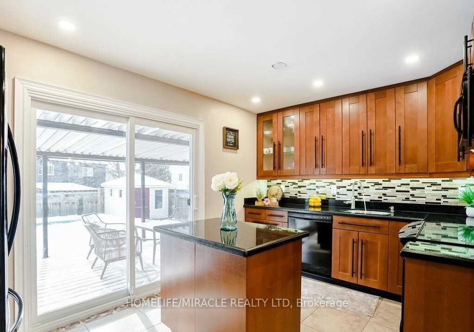 2-cantrill-court-brampton-ontario-w12958612