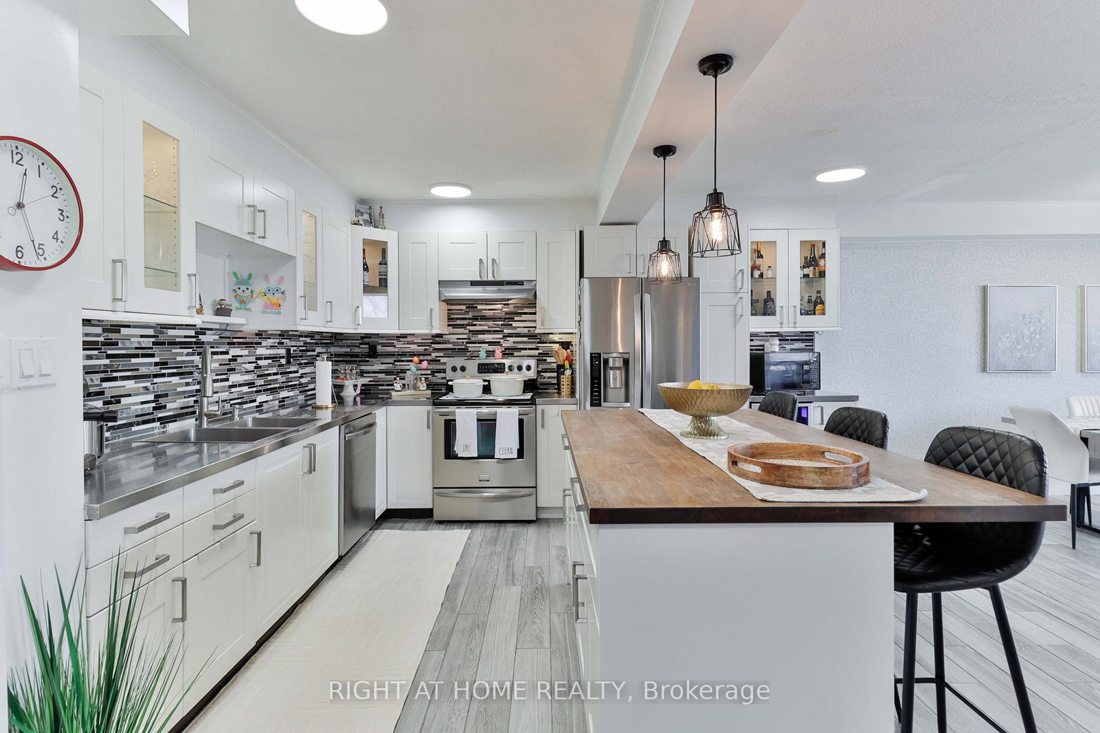 15-london-green-court-york-ontario-w12958854