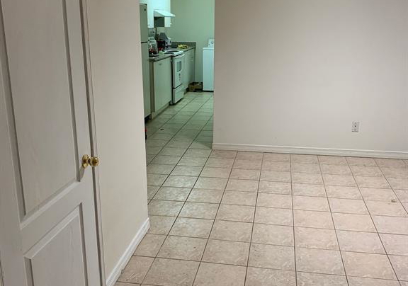 7482-magistrate-bsmt-terrace-mississauga-ontario-w12958874
