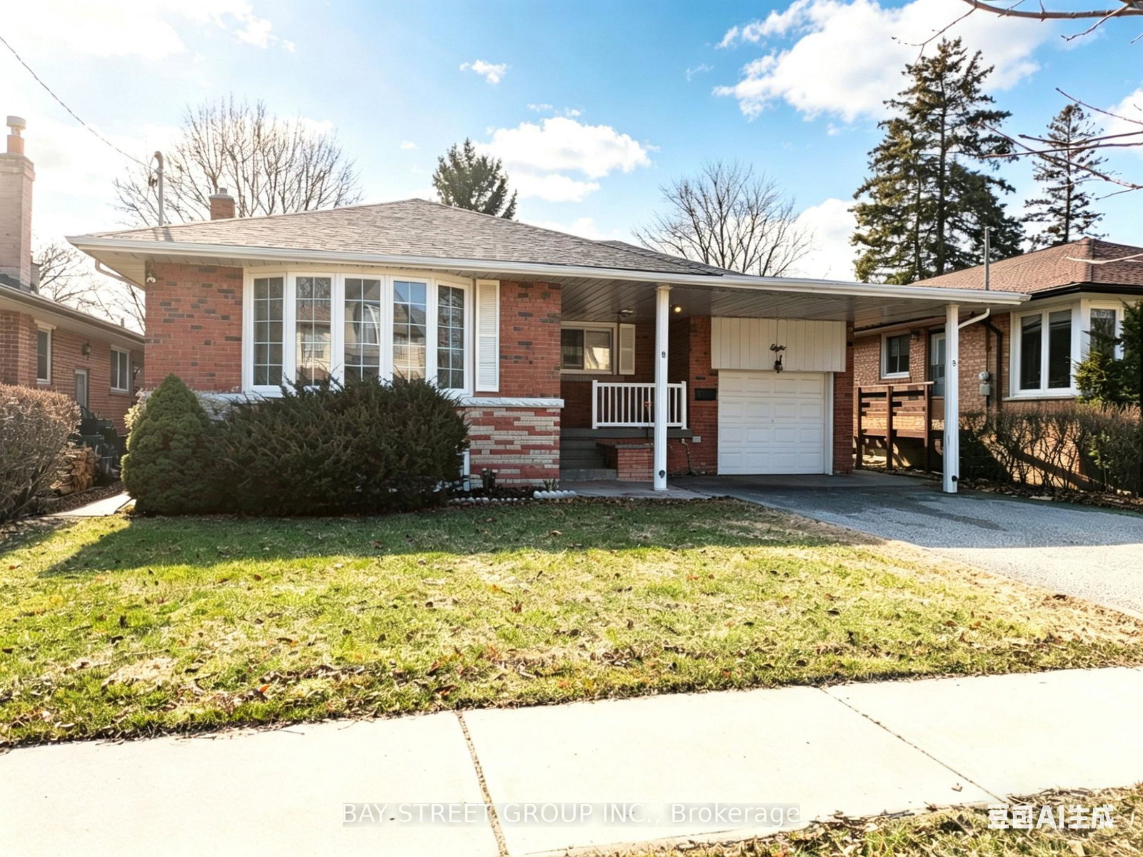 8-storey-crescent-etobicoke-ontario-w12959044