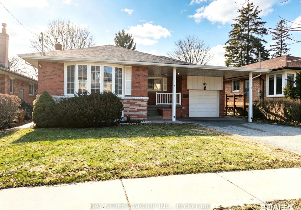 8-storey-crescent-etobicoke-ontario-w12959044