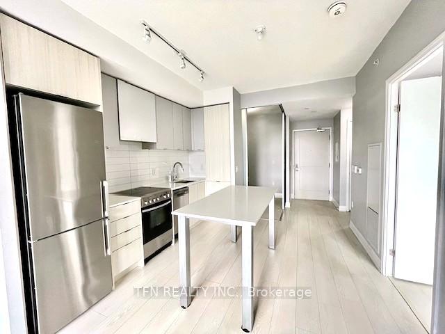 10-gibbs-road-etobicoke-ontario-w12959466