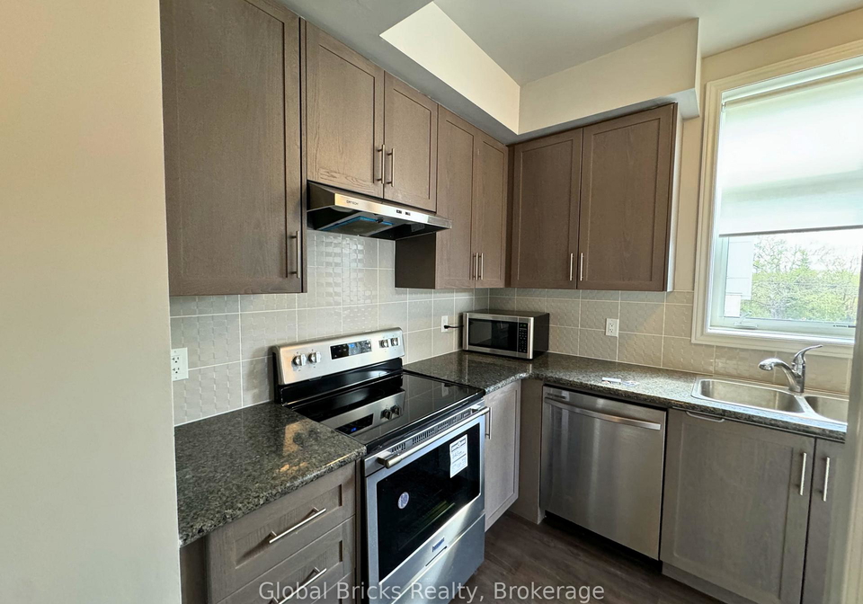 10-halliford-place-brampton-ontario-w12959686